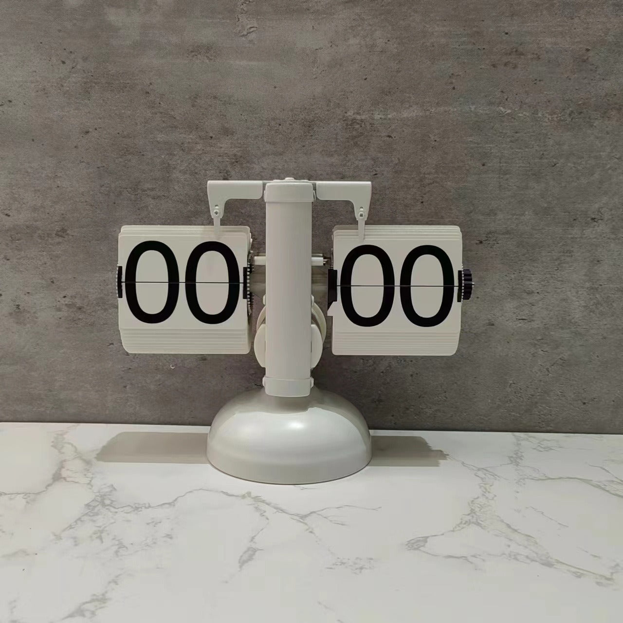 Reloj Retro Automático Diseño Clásico con Mecanismo de Volteo