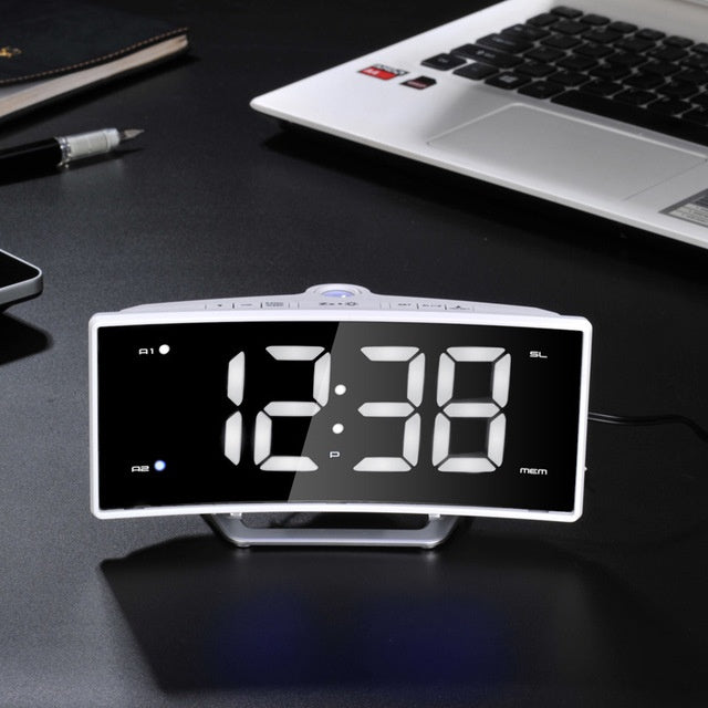 Reloj Despertador con Pantalla Curva & Proyección Multifuncional & Diseño Moderno