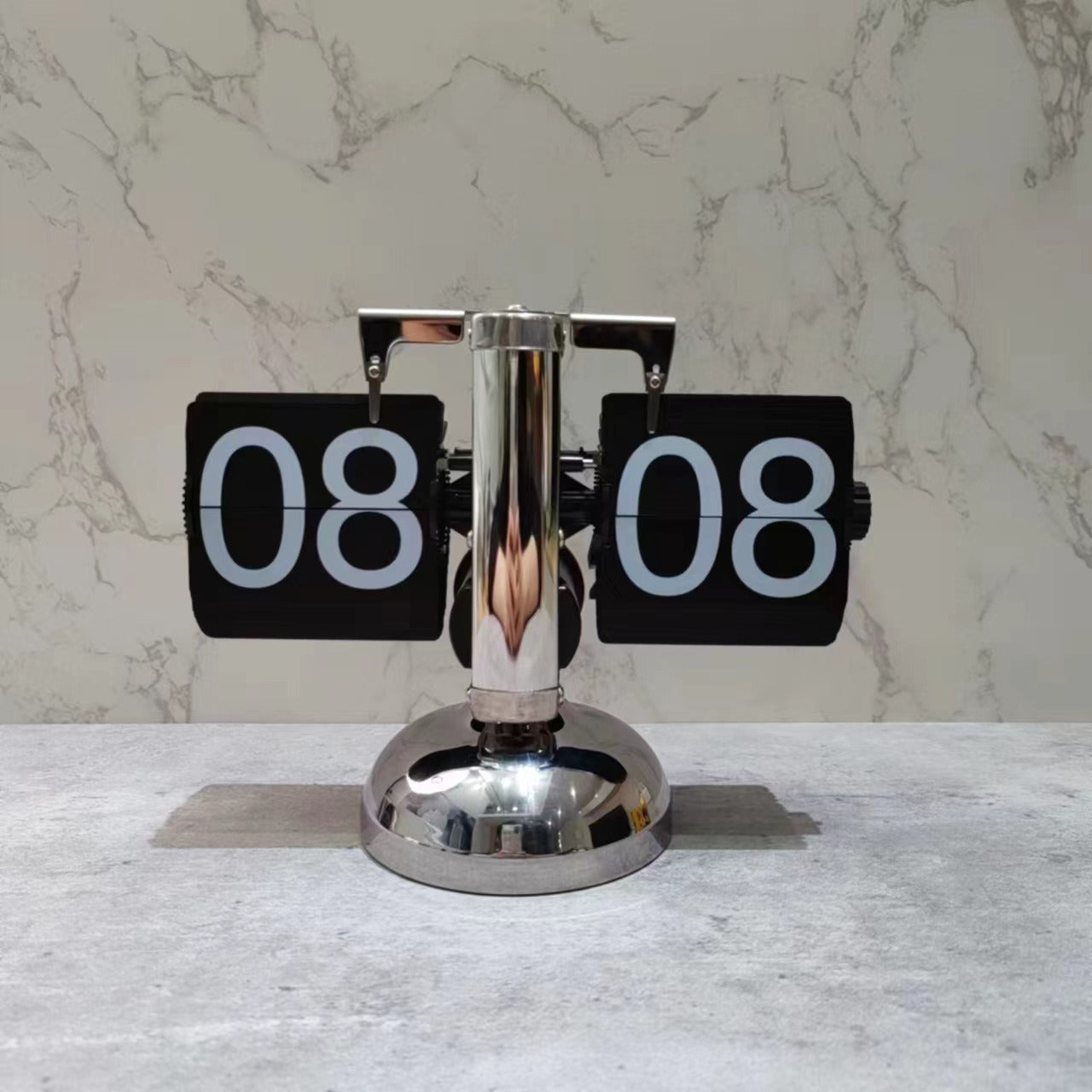 Reloj Retro Automático Diseño Clásico con Mecanismo de Volteo