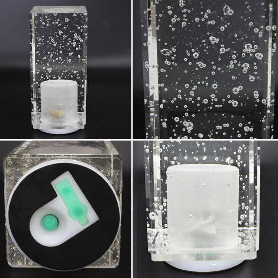 Lámpara LED Recargable  Iluminación Elegante creando Espacios Modernos