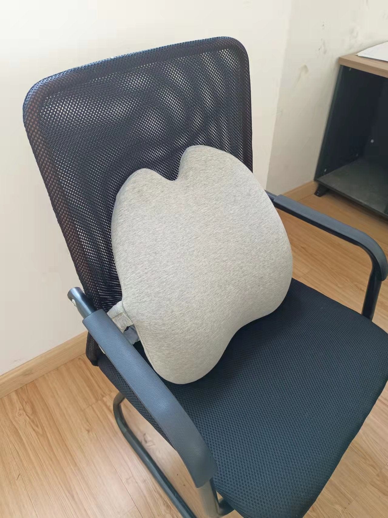 eprolo tecnologia para mejorar el sueño Light Gray / 40*40*10cm Almohada Lumbar Extra Densa Lab – Soporte Ergonómico para Alivio del Dolor de Espalda Baja | Noctryx